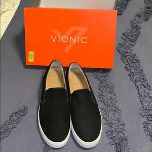 Vionic shoes